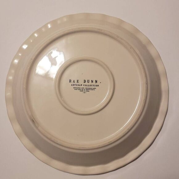 Rae Dunn Magenta Artisian Collection Pie Plate - Picture 4 of 5